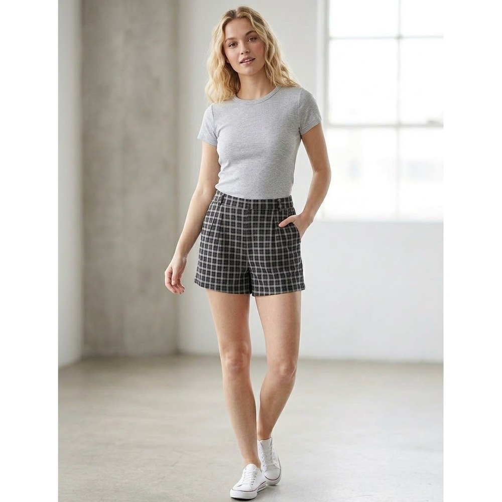 Halara Plaid Shorts Women XL Grey Excellent